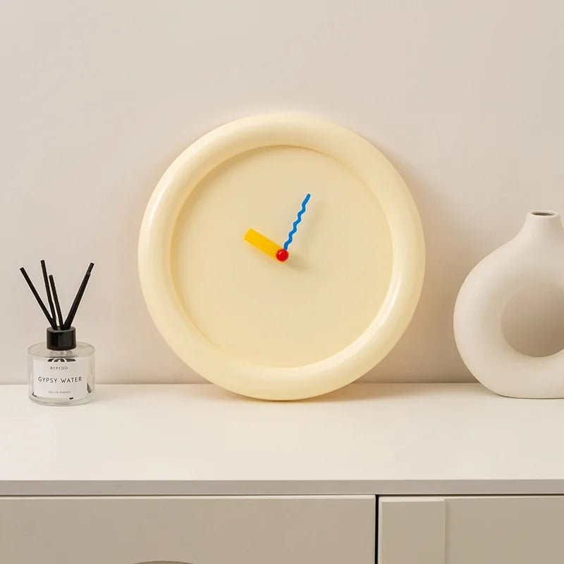 Blub Round Colorful Wall Clock Modern
