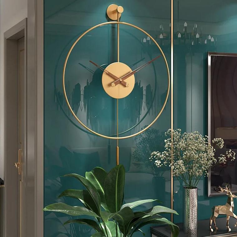 Keiro Round Metal Wall Clock Minimalist